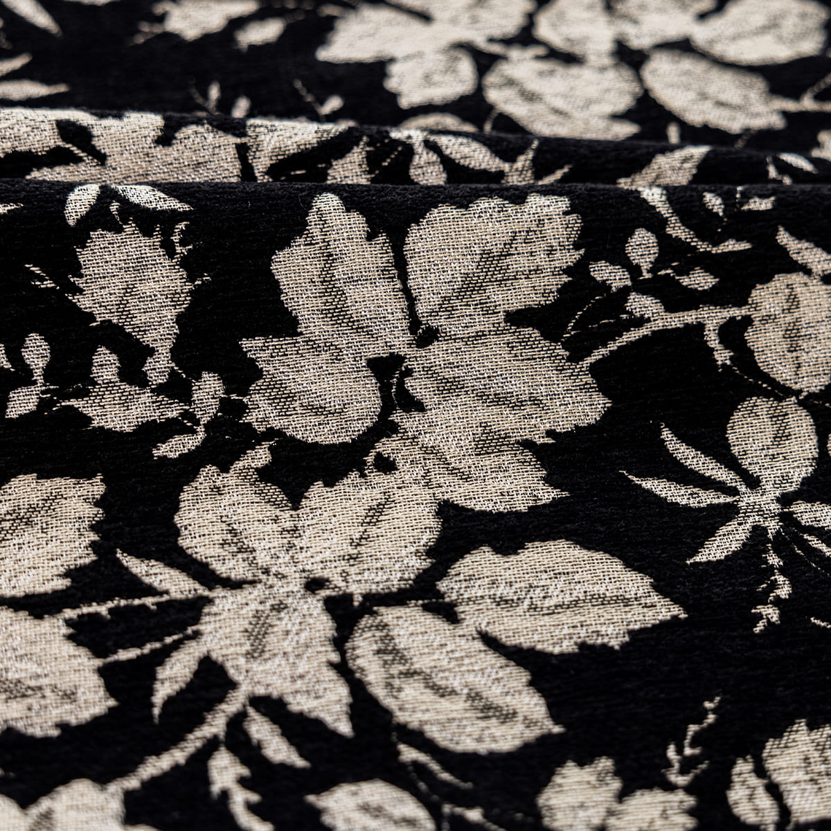 Blackout Retro American Design Chenille Jacquard Black Curtains White Floral